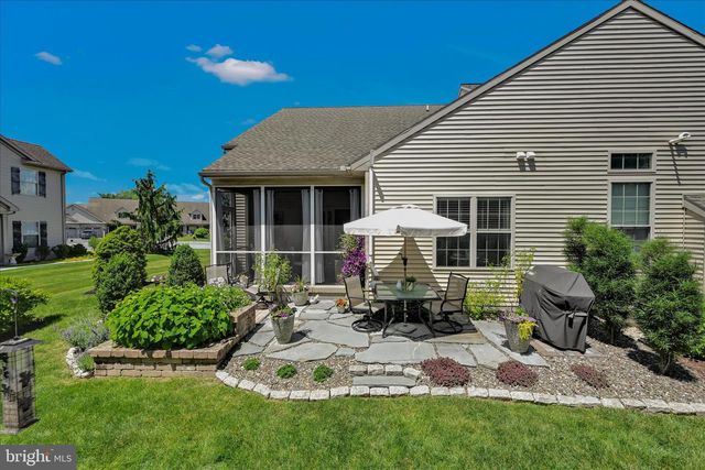 818 BRIAR EDGE CT, Lebanon, PA 17046