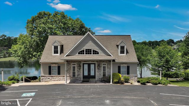 818 BRIAR EDGE CT, Lebanon, PA 17046