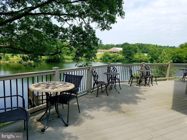 818 BRIAR EDGE CT, Lebanon, PA 17046