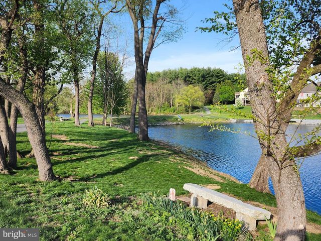 818 BRIAR EDGE CT, Lebanon, PA 17046