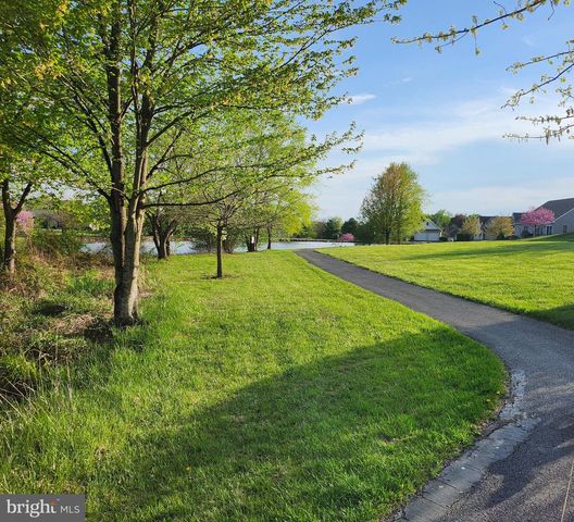 818 BRIAR EDGE CT, Lebanon, PA 17046
