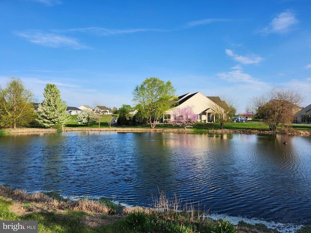 818 BRIAR EDGE CT, Lebanon, PA 17046