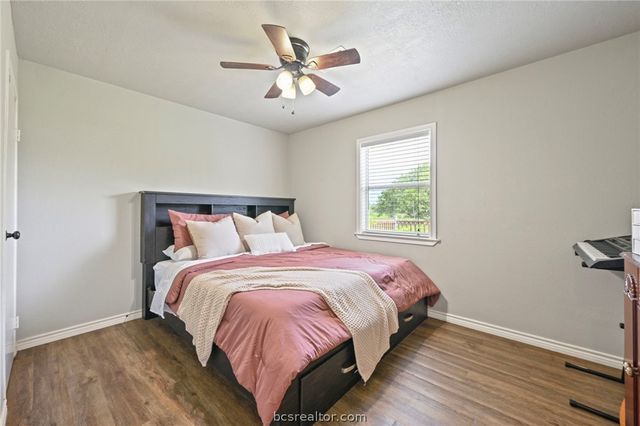 14657 County Road 229, Bedias, TX 77831