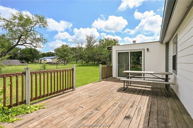 14657 County Road 229, Bedias, TX 77831
