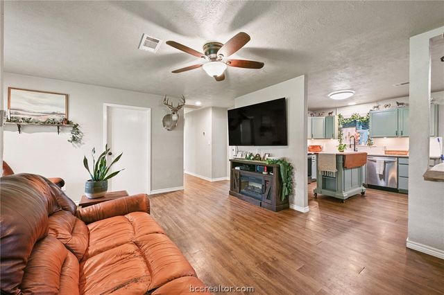 14657 County Road 229, Bedias, TX 77831