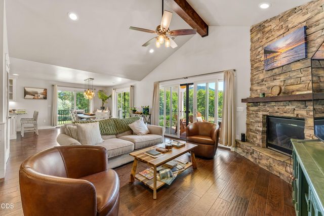 10999 N Applegate Road, Grants Pass, OR 97527