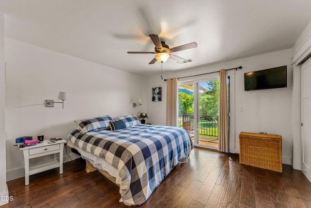 10999 N Applegate Road, Grants Pass, OR 97527
