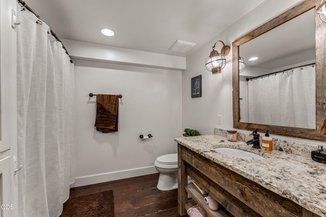 10999 N Applegate Road, Grants Pass, OR 97527
