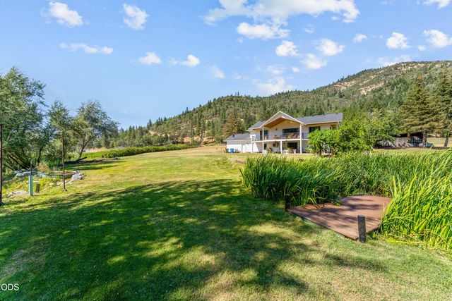 10999 N Applegate Road, Grants Pass, OR 97527