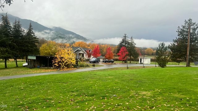 10999 N Applegate Road, Grants Pass, OR 97527
