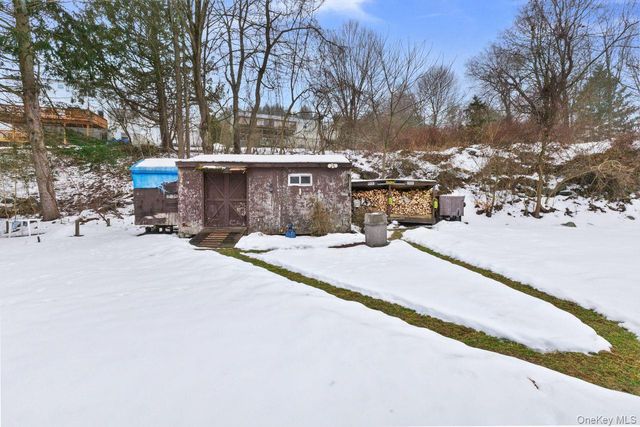 37 Barrett Hill Road, Carmel, NY 10512