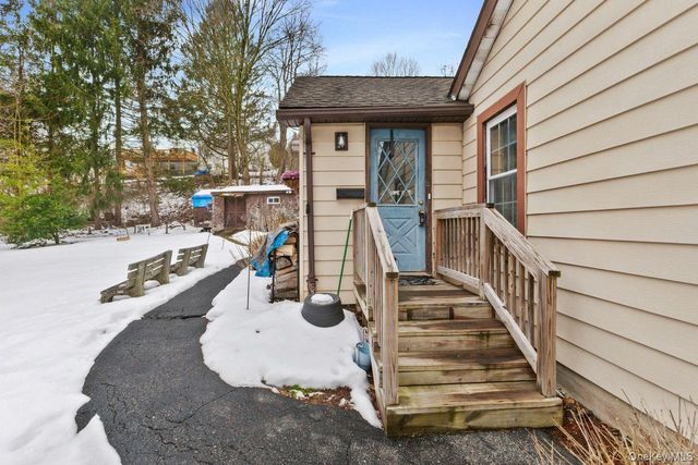 37 Barrett Hill Road, Carmel, NY 10512