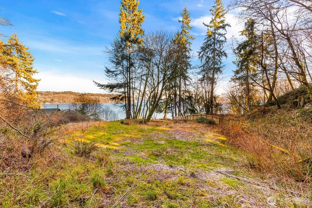 290 125th Place SW, Vashon, WA 98070