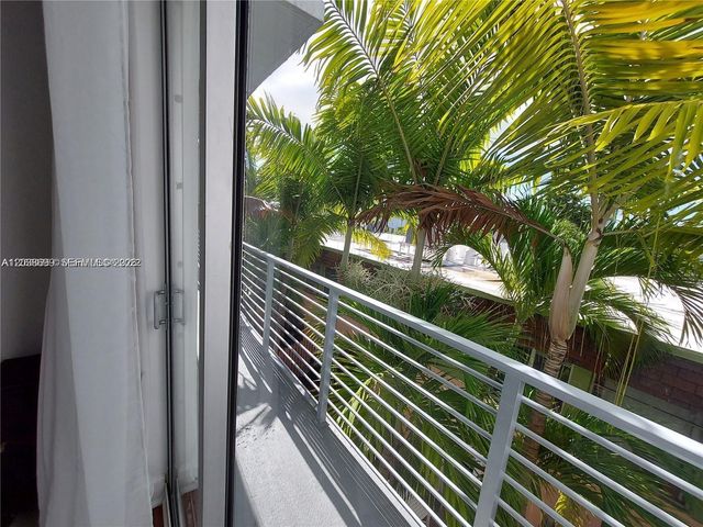 945 Michigan Ave 5, Miami Beach, FL 33139