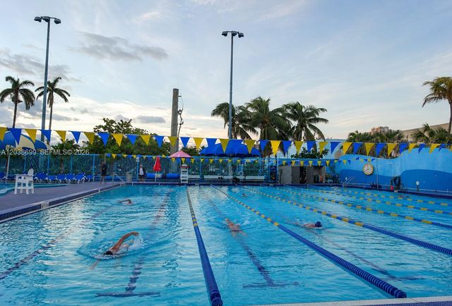 945 Michigan Ave 5, Miami Beach, FL 33139