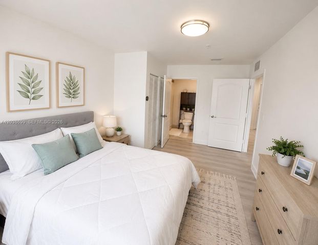945 Michigan Ave 5, Miami Beach, FL 33139
