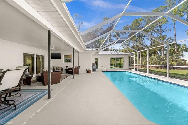 1925 Imperial Golf Co BLVD, Naples, FL 34110