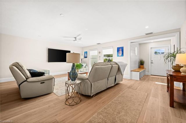 1925 Imperial Golf Co BLVD, Naples, FL 34110