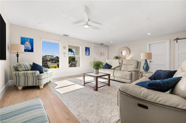 1925 Imperial Golf Co BLVD, Naples, FL 34110