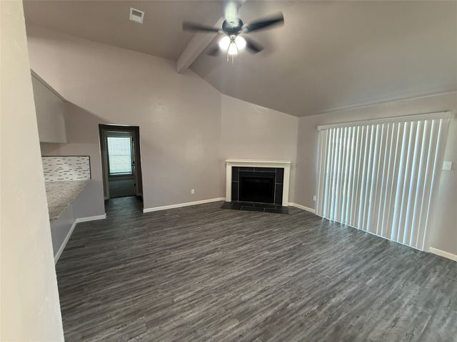 10228 Blue Bell Drive, Fort Worth, TX 76108