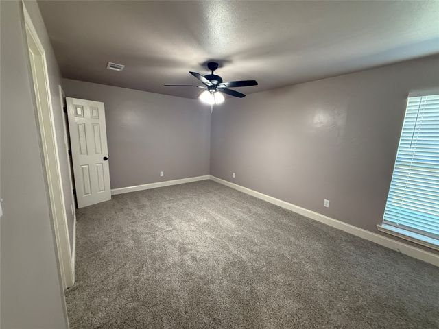 10228 Blue Bell Drive, Fort Worth, TX 76108