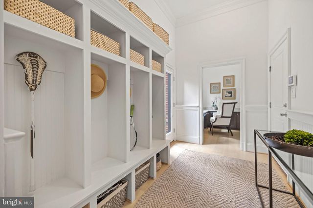 4410 MEADOW RD NW, Washington, DC 20007