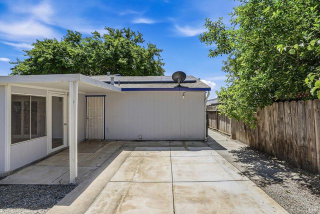 220 Long St, Suisun City, CA 94585