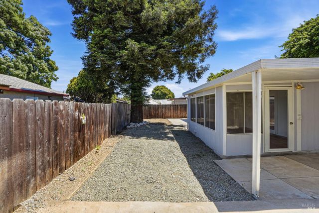 220 Long St, Suisun City, CA 94585