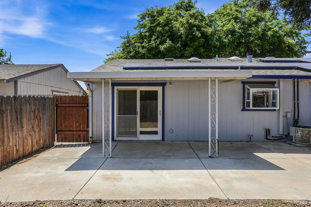 220 Long St, Suisun City, CA 94585