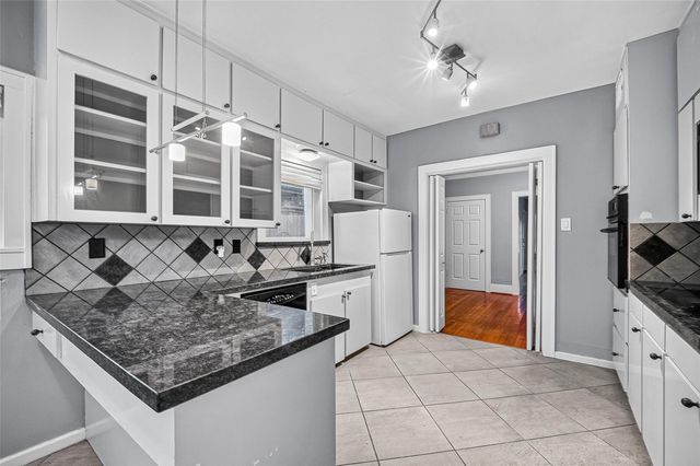 1758 Hawthorne Street 1, Houston, TX 77098