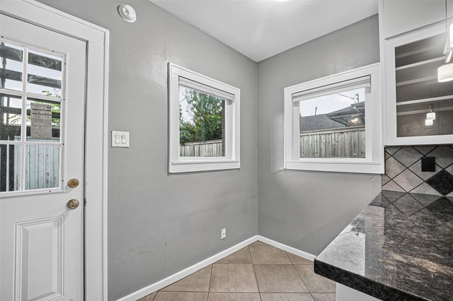 1758 Hawthorne Street 1, Houston, TX 77098