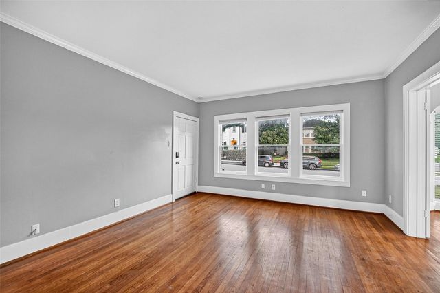 1758 Hawthorne Street 1, Houston, TX 77098
