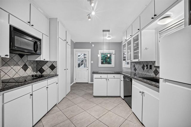 1758 Hawthorne Street 1, Houston, TX 77098