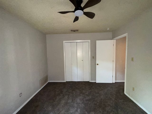 304 Mcbride Street, Lone Oak, TX 75453