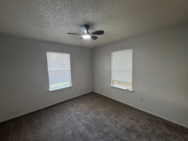 304 Mcbride Street, Lone Oak, TX 75453