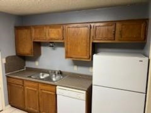 304 Mcbride Street, Lone Oak, TX 75453