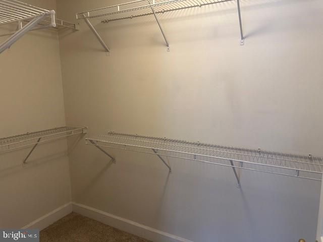 2463 HUNTINGTON PARK DR, Alexandria, VA 22303