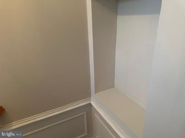 2463 HUNTINGTON PARK DR, Alexandria, VA 22303