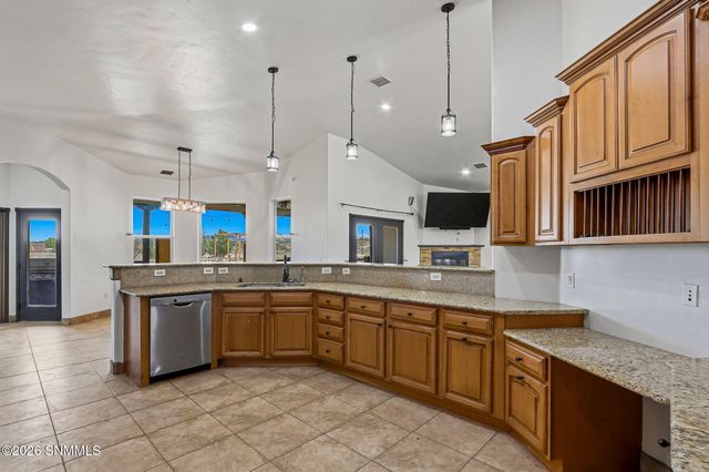 191 Eventing Court, Las Cruces, NM 88007