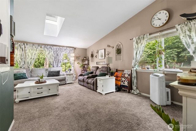 22521 Crown Circle SE, Yelm, WA 98597
