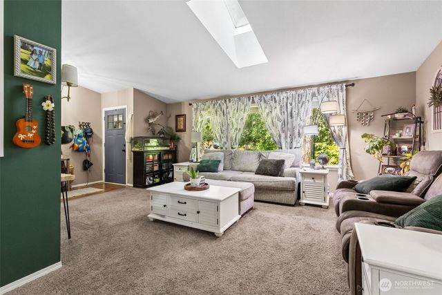 22521 Crown Circle SE, Yelm, WA 98597