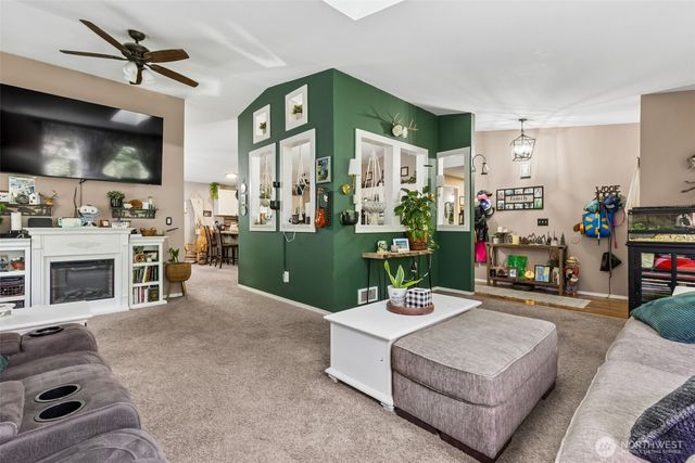 22521 Crown Circle SE, Yelm, WA 98597