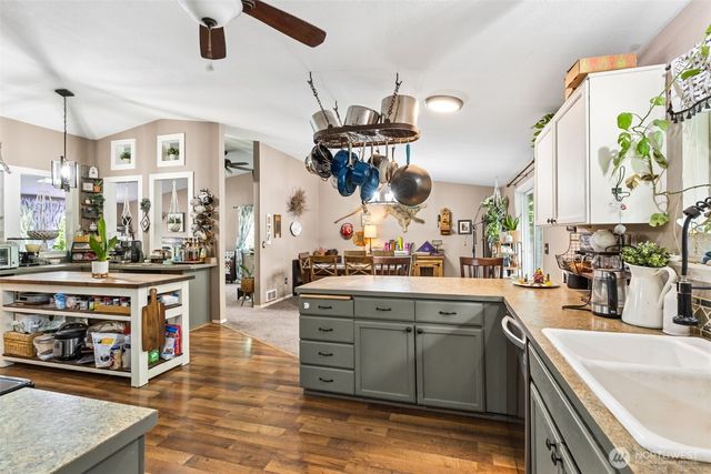 22521 Crown Circle SE, Yelm, WA 98597