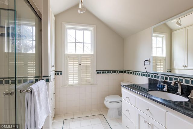 581 Montrose Lane, Saint Paul, MN 55116