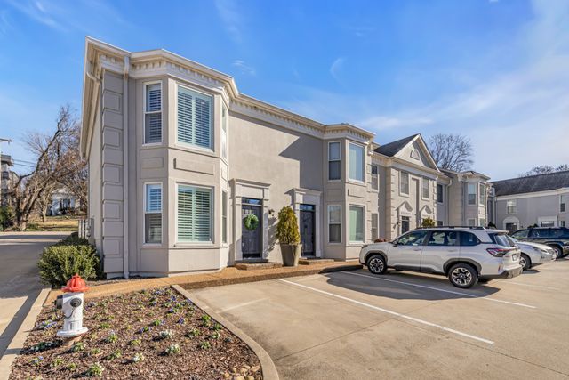 3479 Golf Club Ln, Nashville, TN 37215