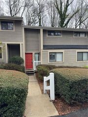 2912 Torreya Way SE, Marietta, GA 30067