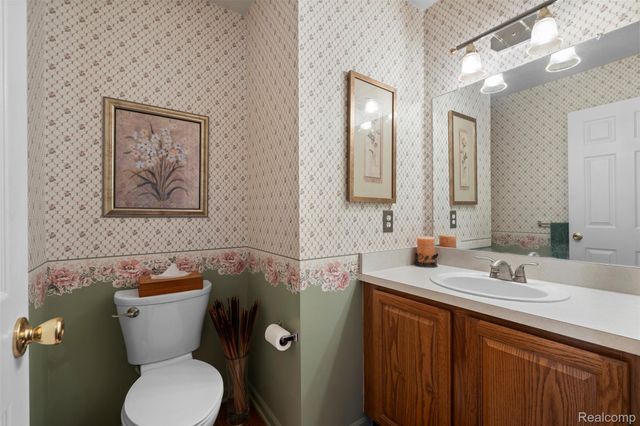 3175 Lexham Lane, Rochester Hills, MI 48309