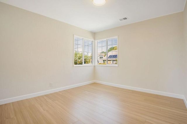 720 Lockhaven Drive, Pacifica, CA 94044