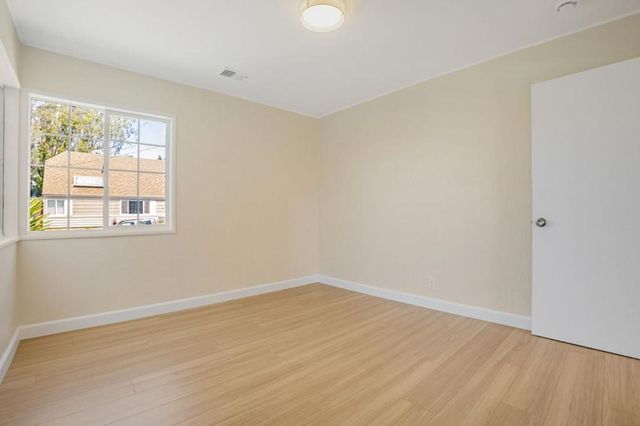 720 Lockhaven Drive, Pacifica, CA 94044