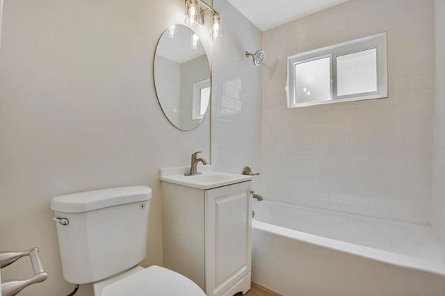 720 Lockhaven Drive, Pacifica, CA 94044